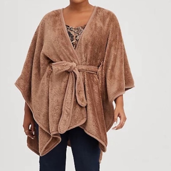 NWT Torrid Cozy Sherpa Belted Ruana Tan One Size - Picture 1 of 9